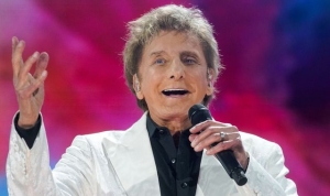 Barry Manilow latest to move gig from Manchester&#039;s Co-op Live - as Liam Gallagher jokes he&#039;ll perform in Lidl