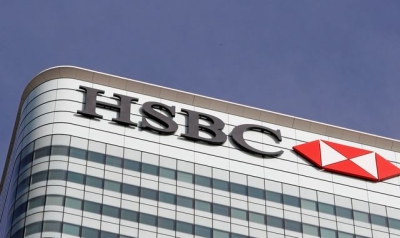 HSBC to become latest major bank to remove bonus cap for UK staff