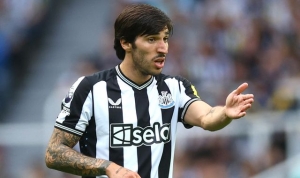 Sandro Tonali: Newcastle midfielder given new betting ban by FA - but suspended sentence paves way for return